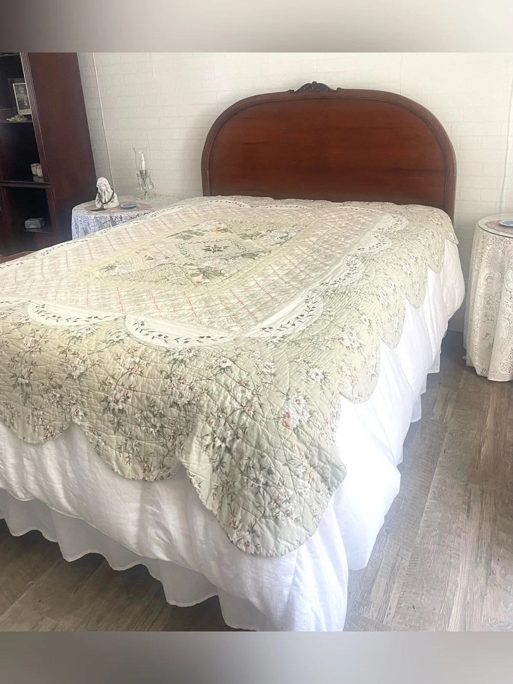 Vintage Waverly Hand Quilted Coverlet Cotton Garden Room Magnolia 72x84